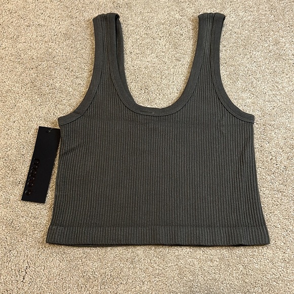 Mono B olive ribbed bralette/tank M - Picture 5 of 10